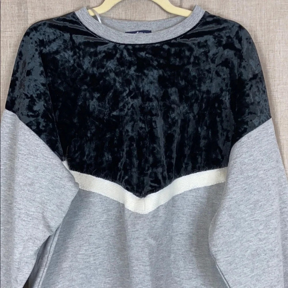 Freshman 1996 New Crewneck Velour Pullover Sweatshirt Medium - Picture 3 of 6